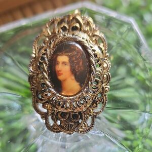 Vintage Signed Gerry's Gold Tone Brooch Pendant